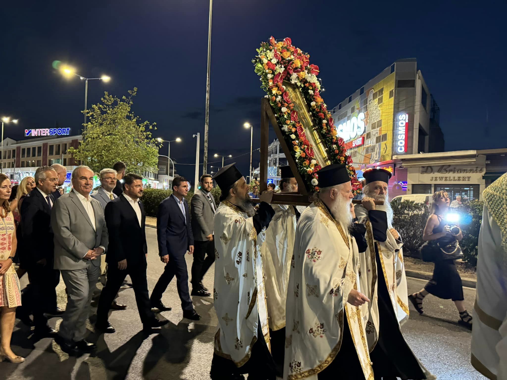 Στην περιφορά της εικόνας της Αγίας Παρασκευής