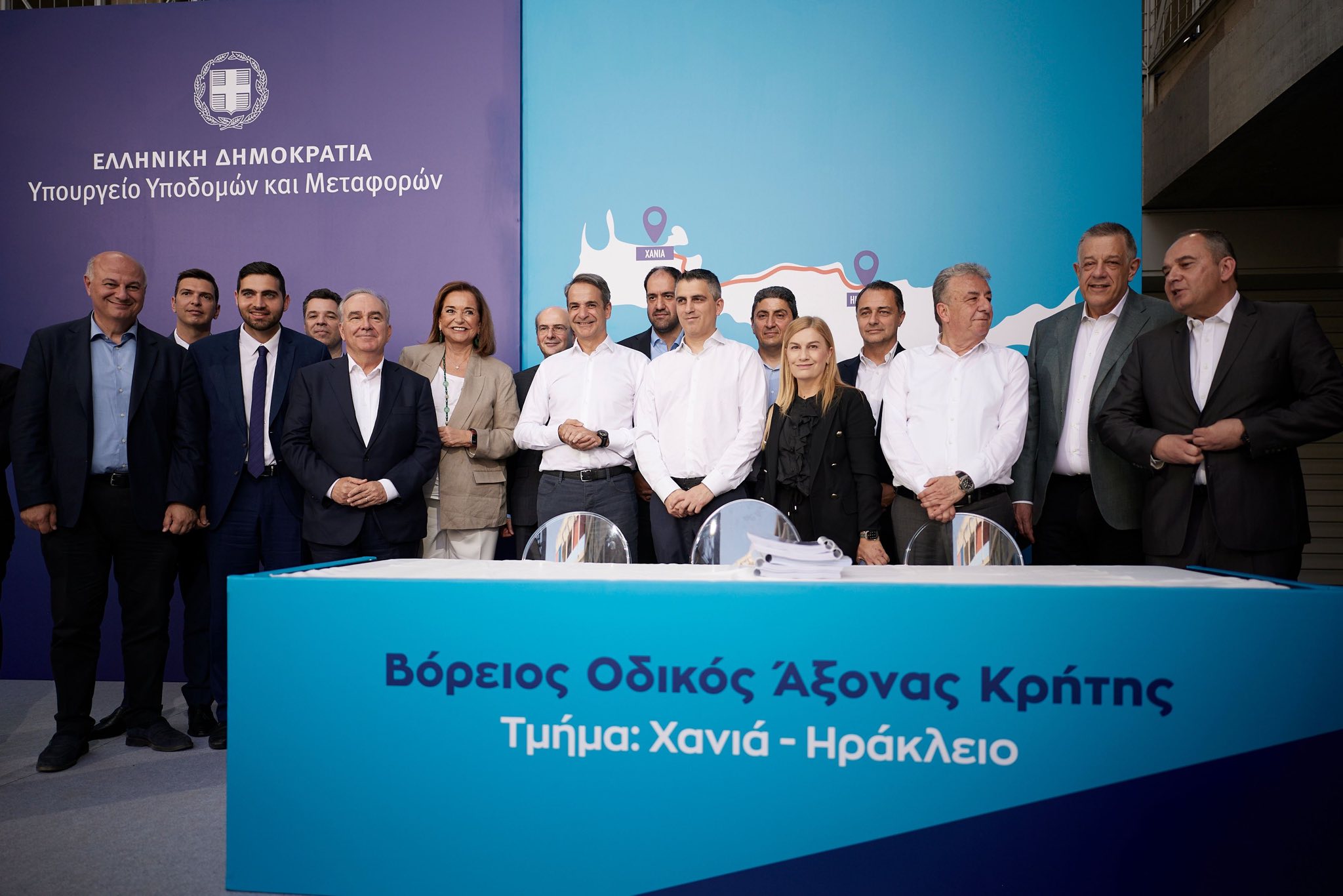 Υπεγράφη η σύμβαση παραχώρησης για το τμήμα Ηράκλειο-Χανιά του Βόρειου Οδικού Άξονα Κρήτης (ΒΟΑΚ)