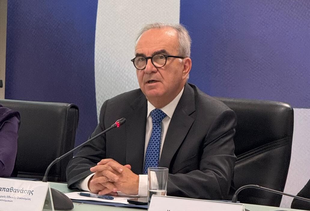 Στόχος μας να μην απωλέσουμε ευρώ, μόνο μέσα από την οικονομική μεγέθυνση θα συνεχίσει να δίνεται το μέρισμα της ανάπτυξης στην κοινωνία