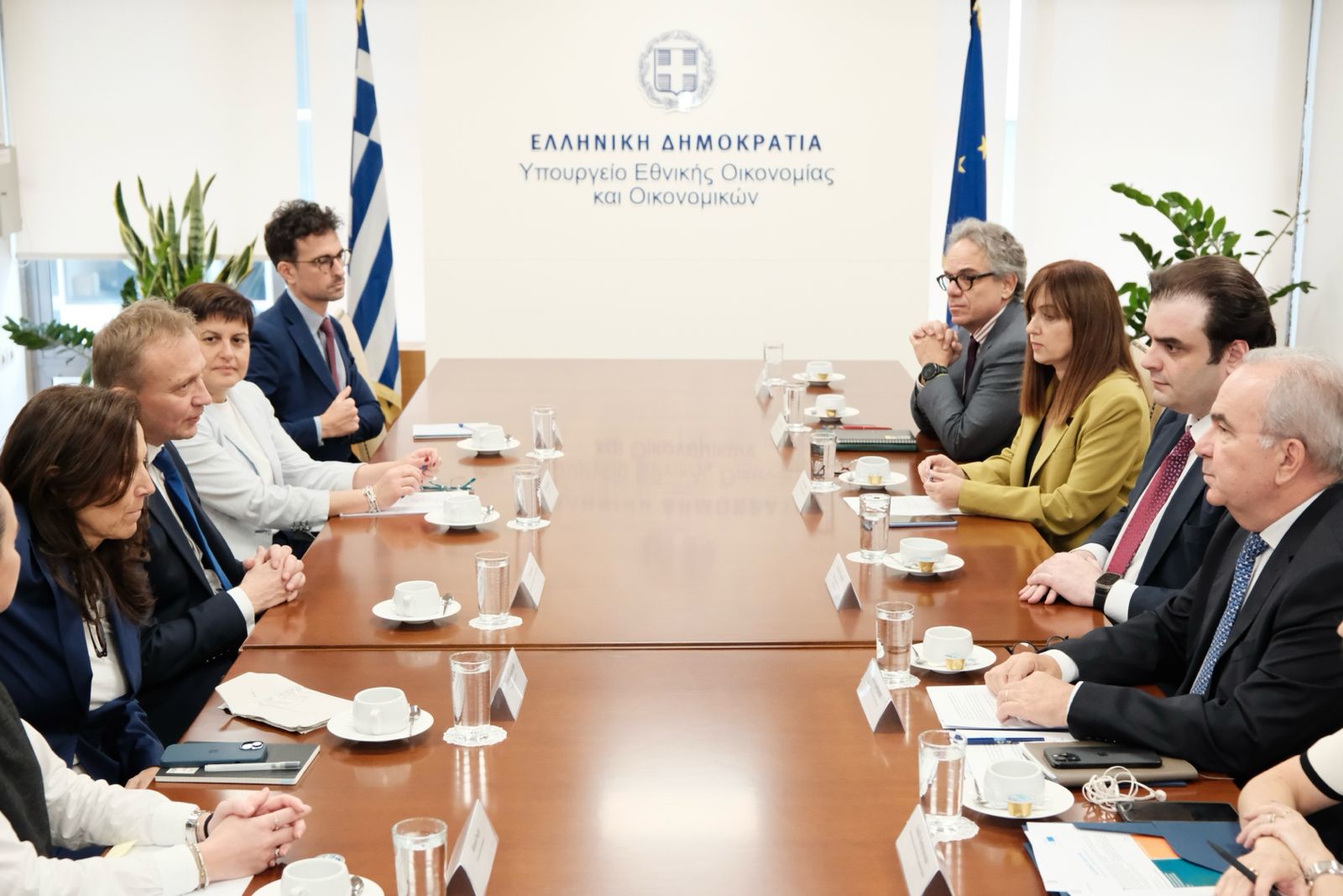 Συνάντηση με τον Επίτροπο της Ε.Ε. για θέματα προϋπολογισμού, καταπολέμησης της απάτης και δημόσιας διοίκησης, Πιοτρ Σεράφιν