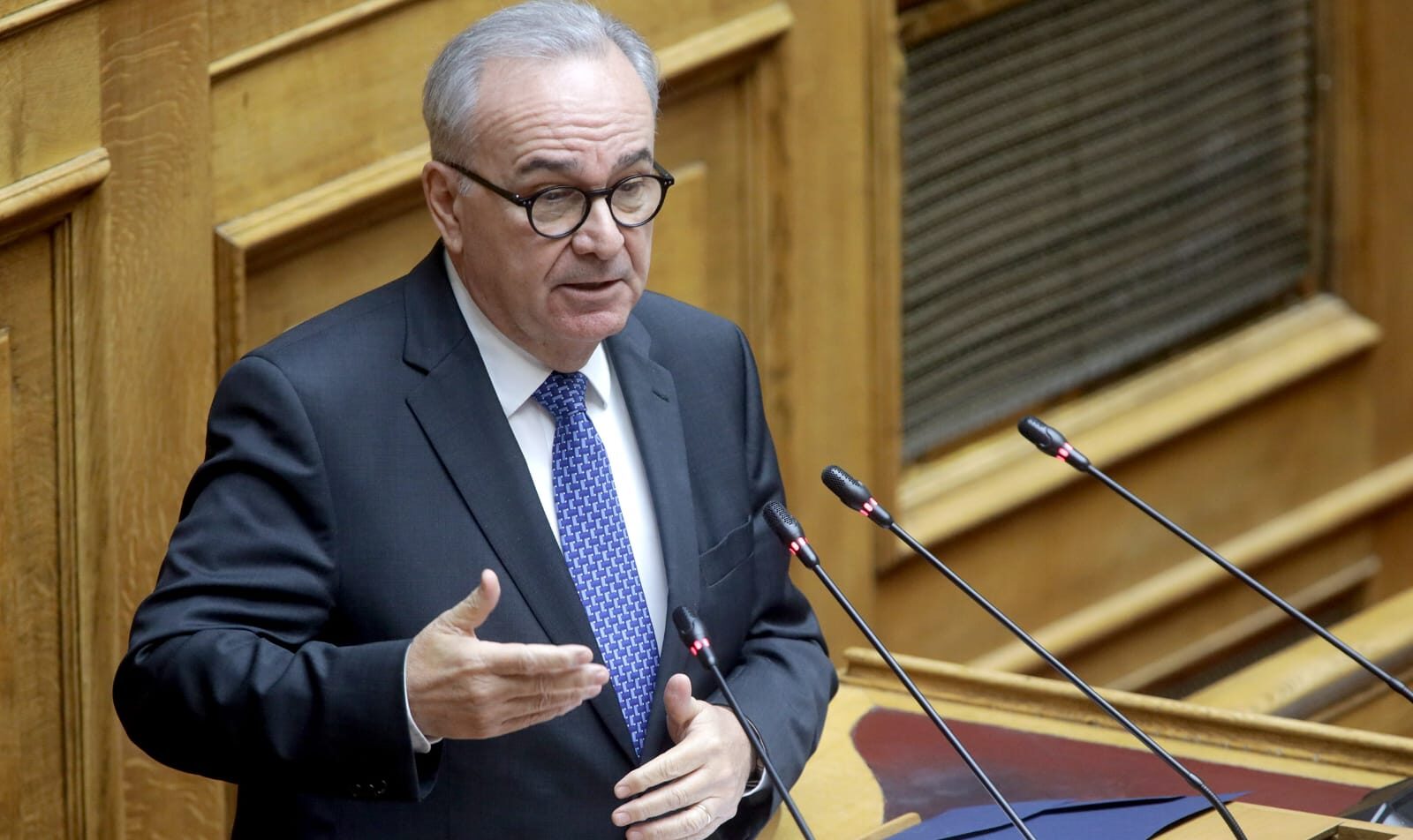 Θα πιάσουμε όλους τους οικονομικούς στόχους. Η Ελλάδα αλλάζει με έργα και μεταρρυθμίσεις, όχι με λόγια. Ομιλία στην Ολομέλεια της Βουλής