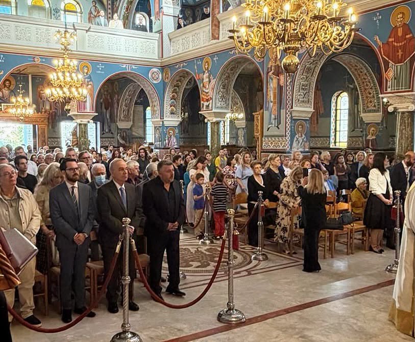 Στη Θεία Λειτουργία στον Ιερό Ναό Αγίου Ελευθερίου Χαλανδρίου