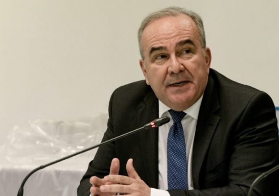 Ο Νίκος Παπαθανάσης, Αναπληρωτής Υπουργός Ανάπτυξης και Επενδύσεων, στο powergame.gr